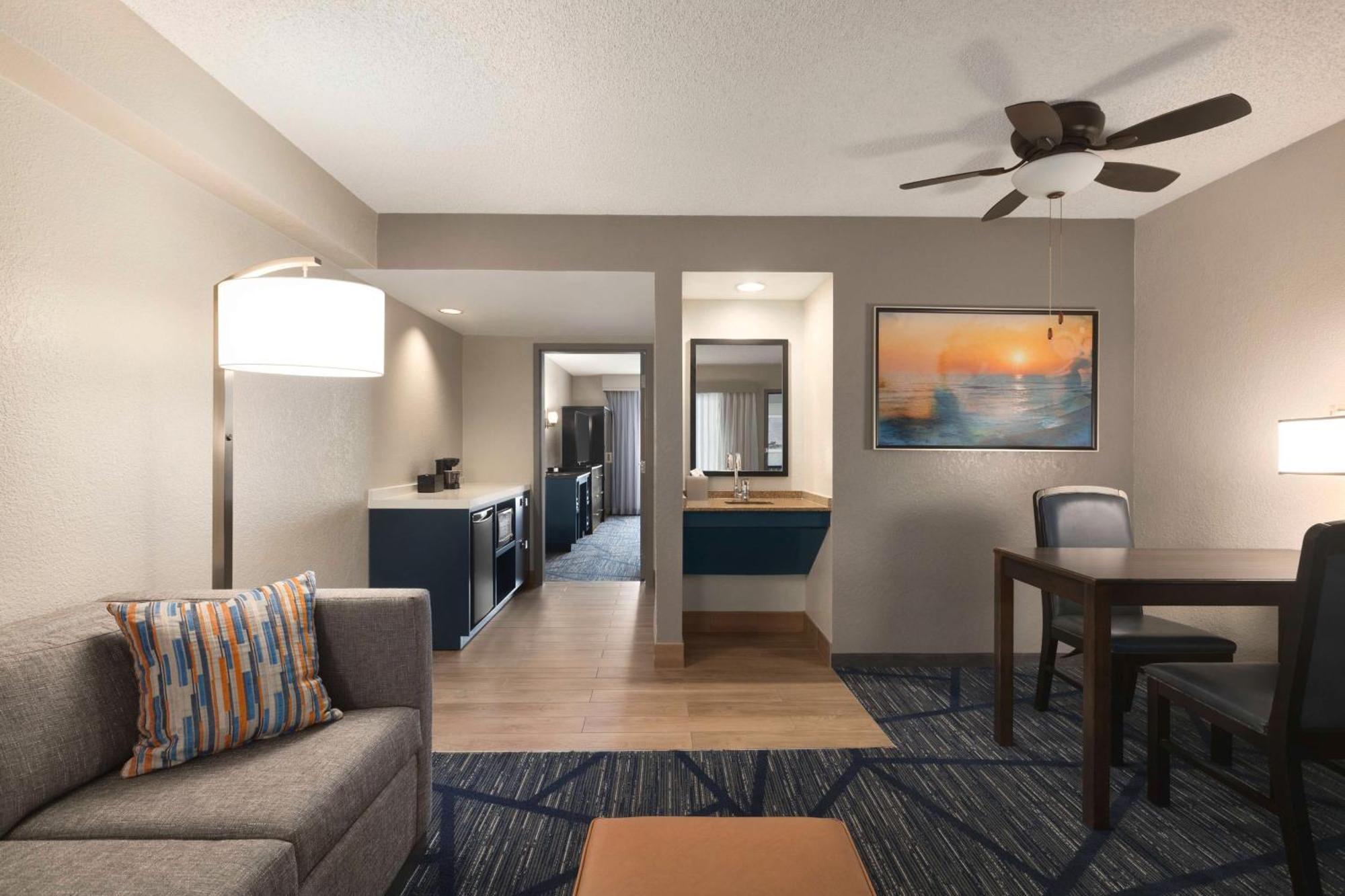 Embassy Suites By Hilton Miami International Airport Miami Springs Eksteriør bilde