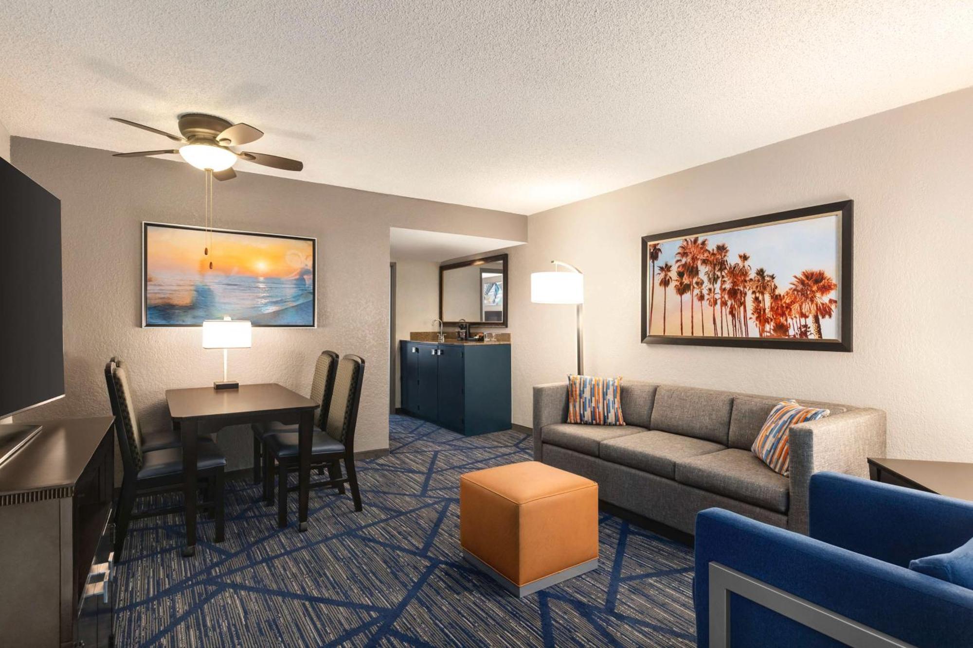 Embassy Suites By Hilton Miami International Airport Miami Springs Eksteriør bilde
