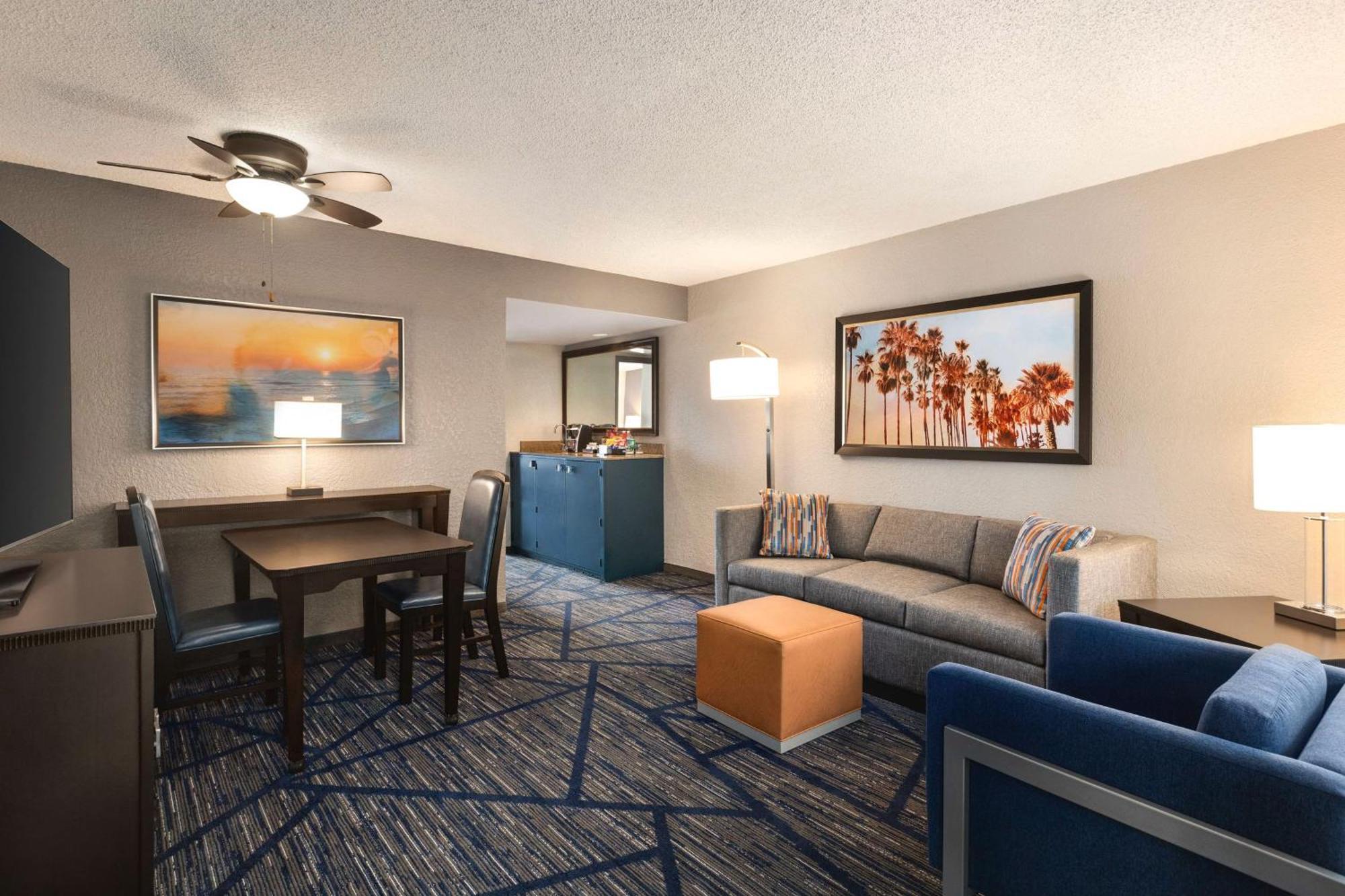 Embassy Suites By Hilton Miami International Airport Miami Springs Eksteriør bilde