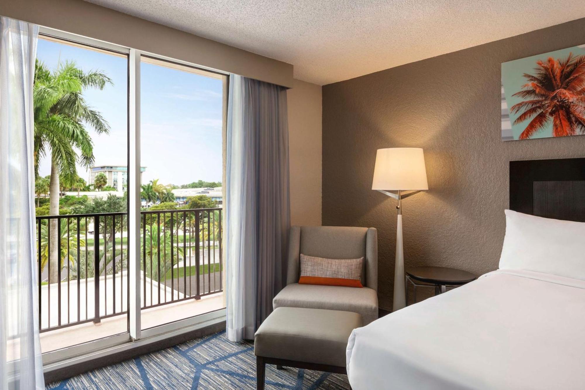 Embassy Suites By Hilton Miami International Airport Miami Springs Eksteriør bilde