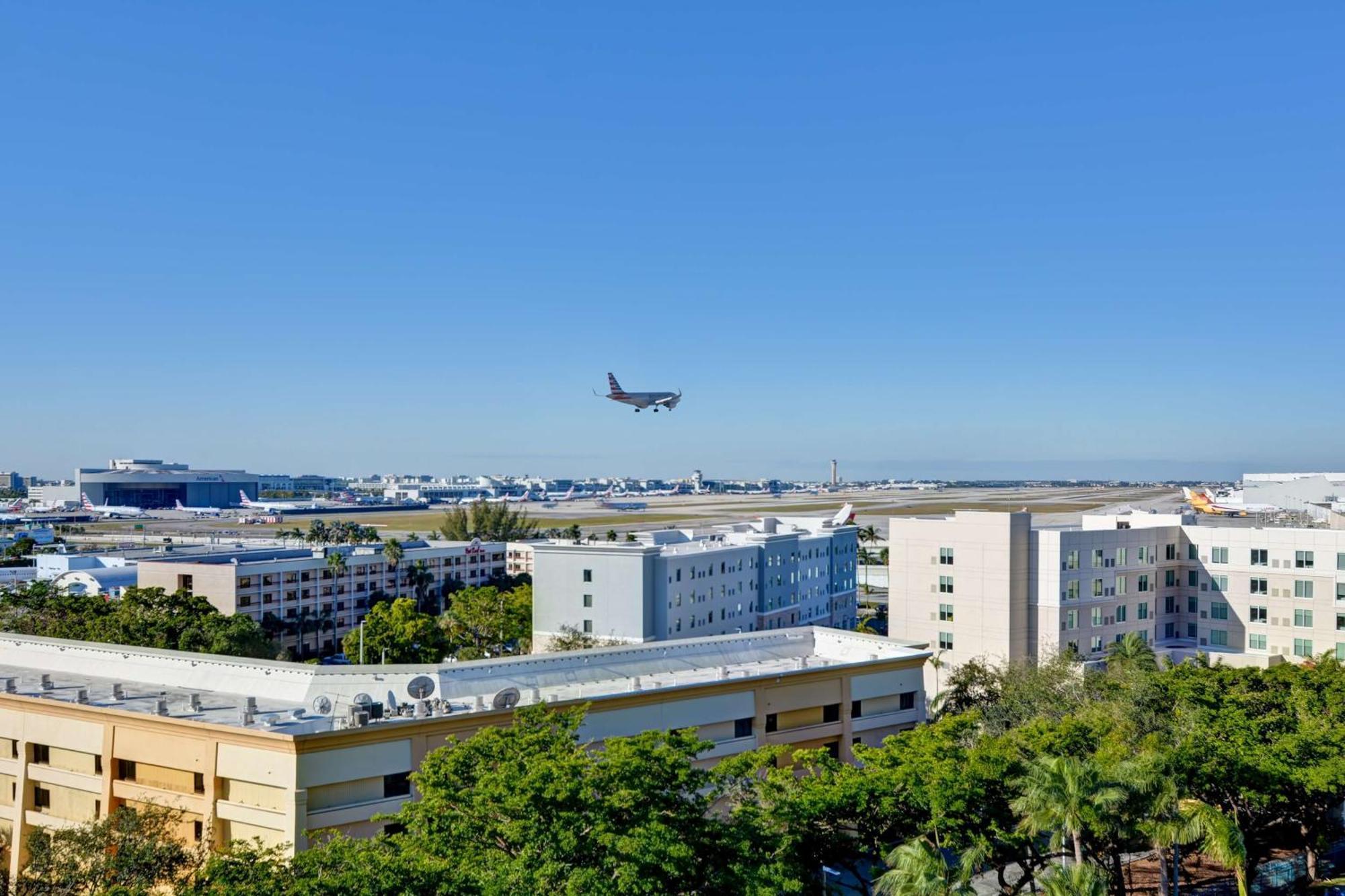 Embassy Suites By Hilton Miami International Airport Miami Springs Eksteriør bilde