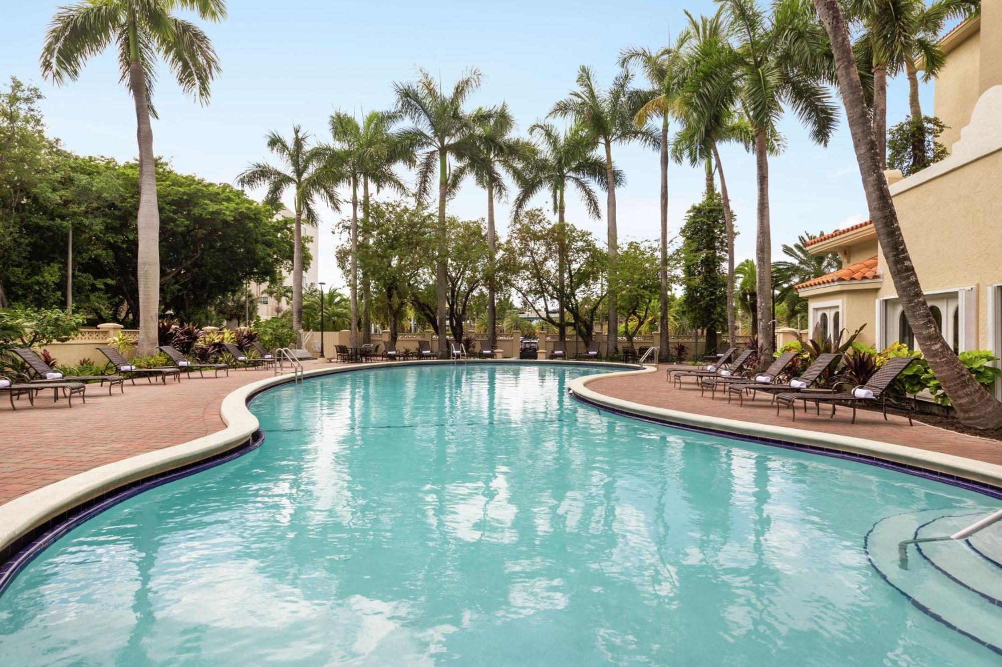 Embassy Suites By Hilton Miami International Airport Miami Springs Eksteriør bilde